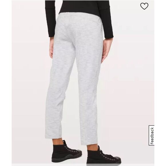 Lululemon on the fly gray marled everyday cropped pants - Picture 2 of 12